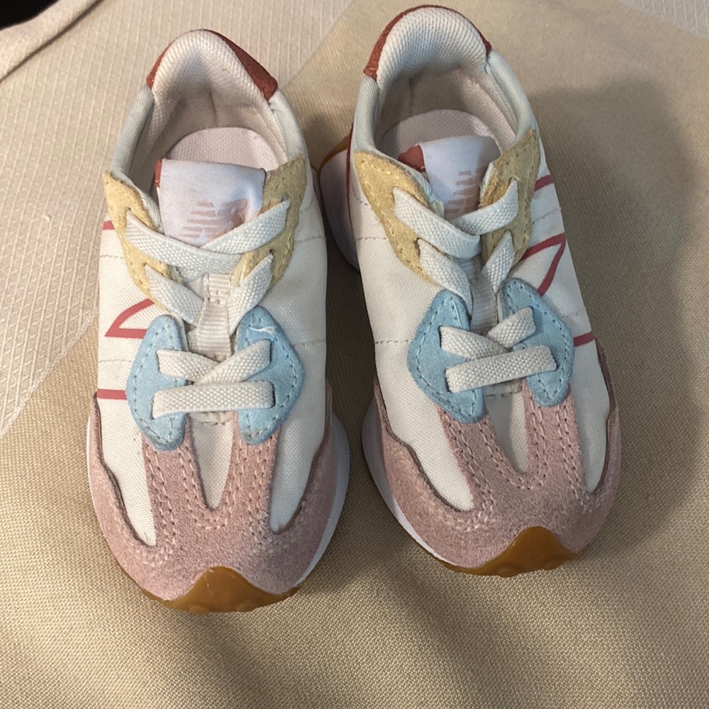 Toddler size 5?new balance shoes
